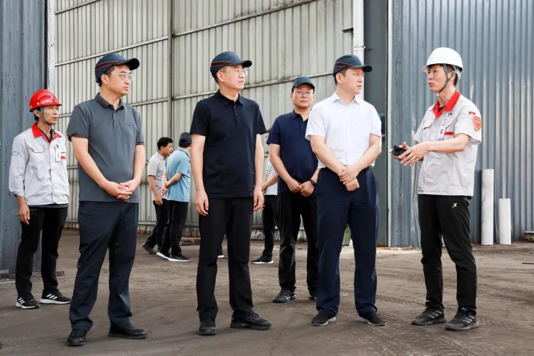 市委常委、副市長、翼城縣委書記王淵到華翔（翼城）新材料科技園現(xiàn)場辦公